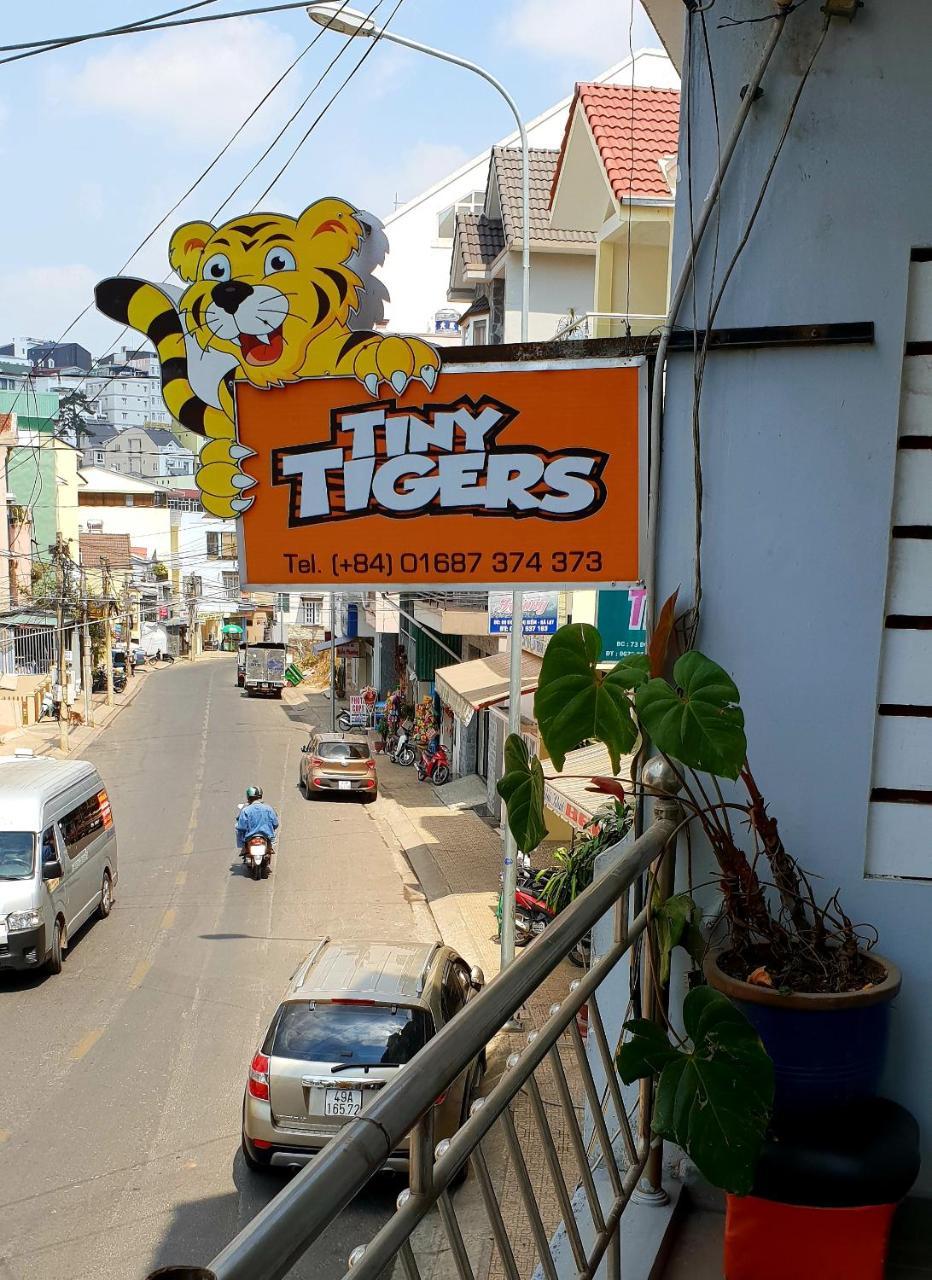 Tiny Tigers Hostel ดาลัด ภายนอก รูปภาพ
