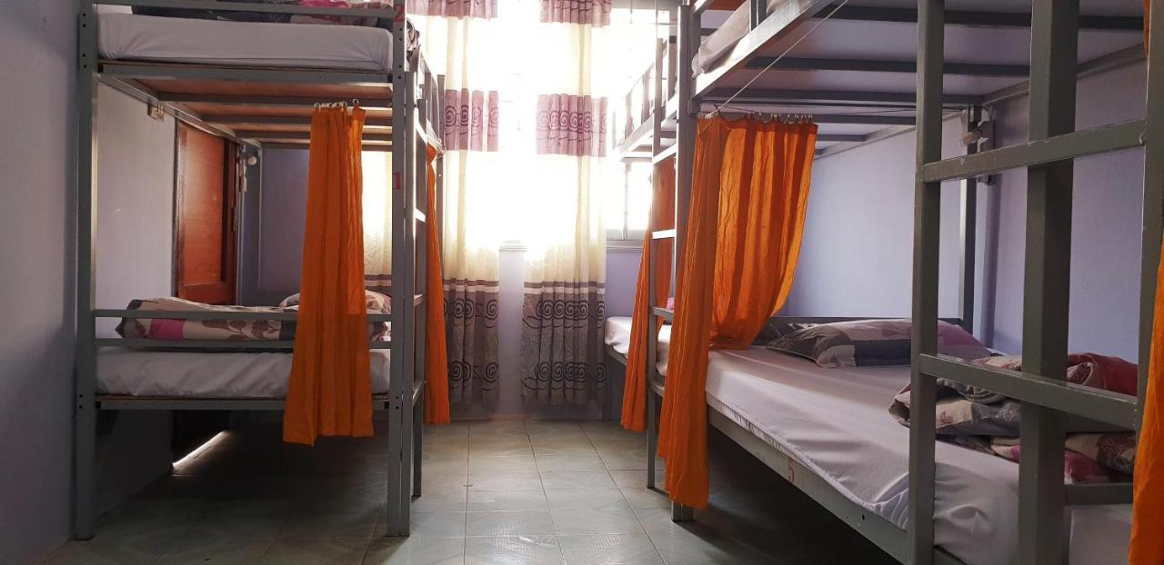 Tiny Tigers Hostel ดาลัด ภายนอก รูปภาพ